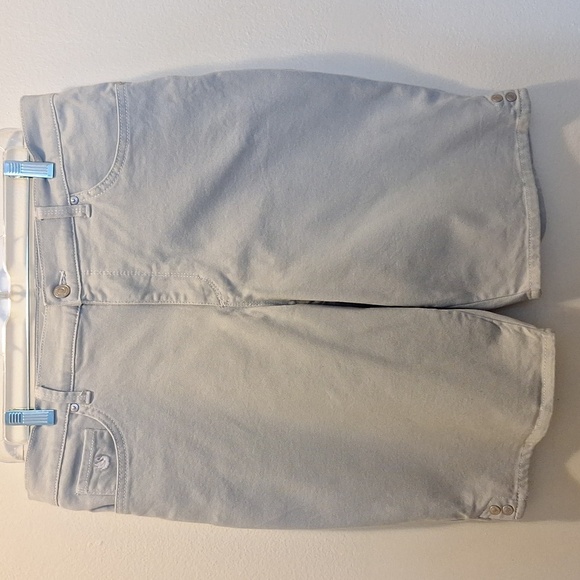 Gloria Vanderbilt All-Around Slimming Effect Amanda Shorts - Picture 1 of 6